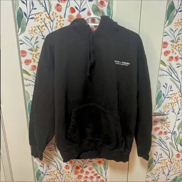 Truth + Theory Black Floral Graphic Hoodie – Size L – Streetwear LA Style - Picture 10 of 10